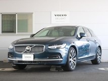 V90 アルティメット B5 登録済未使用車