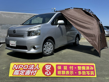 ヴォクシー 2.0 トランスX タイヤ新品 車中泊仕様車 自社 ローン可