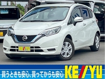 ノート 1.2 e-POWER B FOUR 4WD 夏・冬タイヤ付 社外SDナビ 禁煙車