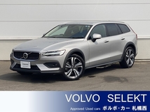 V60クロスカントリー アルティメット B5 AWD 4WD 弊社デモカーアップ