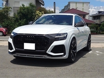RS Q8 4.0 4WD パノラマルーフ OP403万