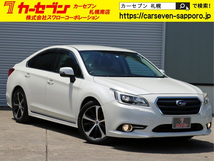 レガシィB4 2.5 リミテッド 4WD アイサイトVer.3 前席後席シートヒーター