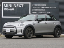 ミニ クーパー 5ドア プレミアムプラスパッケージ DCT MINI正規認定中古車