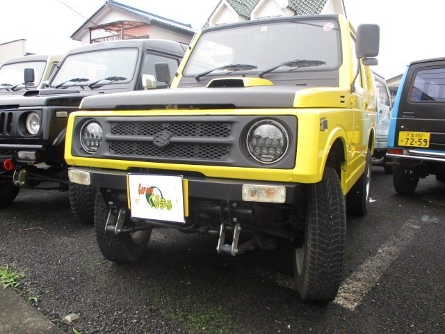 中古車ex Garageくるまる 株式会社くるまる 埼玉県の春日部市の中古車販売店