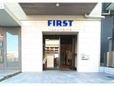 First の店舗画像