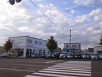 (株)ナウ ダイハツスーパーピット店の店舗画像