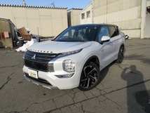 アウトランダー PHEV 2.4 P 4WD