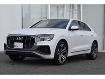 Q8 55 TFSI クワトロ Sライン 4WD ドアエントリーライト 認定中古車