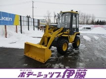 コマツホイールローダー WA30-5 4WD 稼働時間3567hrs ヒーター