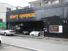 SHIFT GARAGE の店舗画像