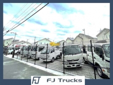 FJ Trucks エフジェイトラックス の店舗画像