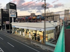 大阪マツダ販売（株） 香里ユーカーランドの店舗画像