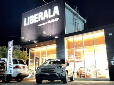 LIBERALA リベラーラ三重の店舗画像
