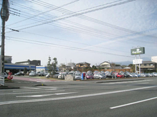 ネッツトヨタ静岡（株） U−TOWN 三島の店舗画像