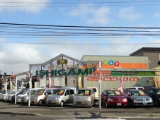 石上産業株式会社 マイカーランドイシガミ 月寒店の店舗画像