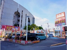 ミニバン・軽自動車専門店 rococo ロココ タックス豊中店 の店舗画像